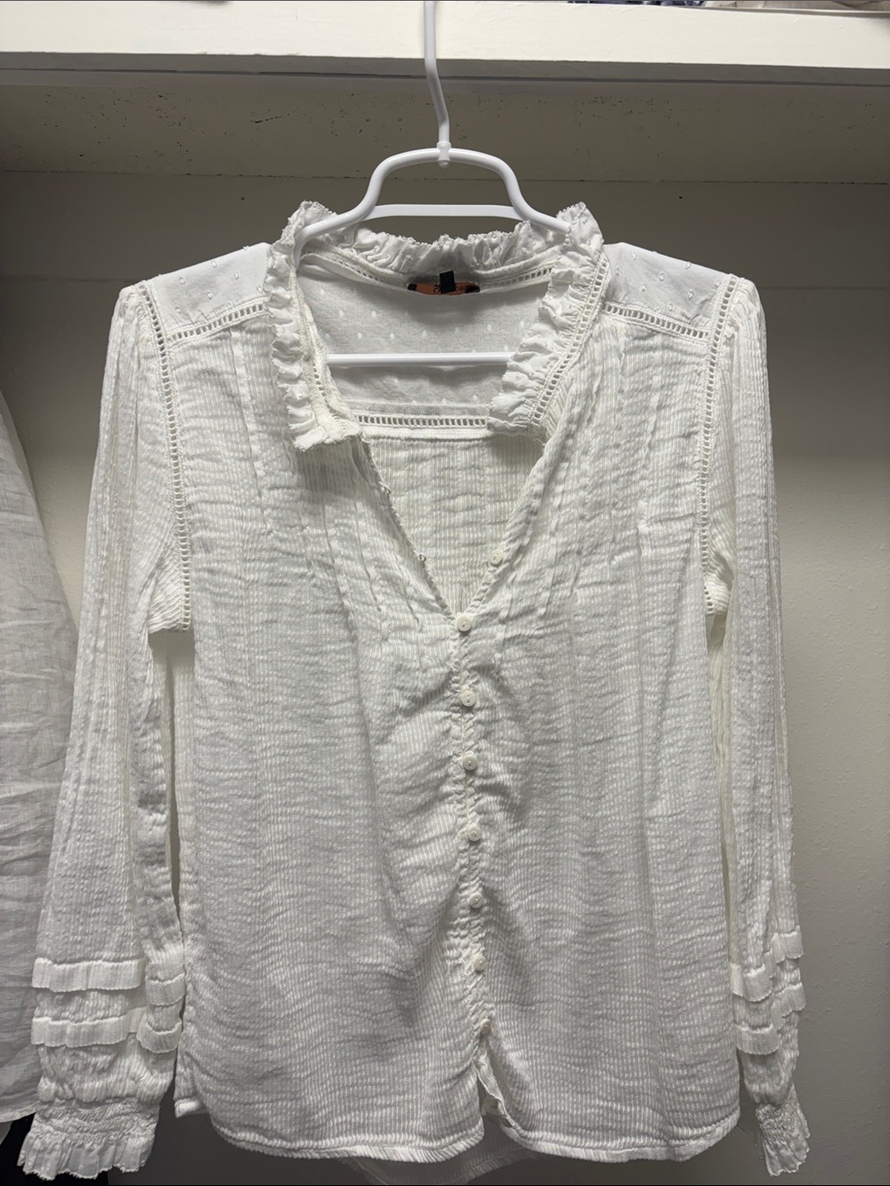 Quince Organic Cotton Women’s White Ruffle V-Neck Button Front Top M